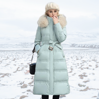 Bleu clair avec col beige