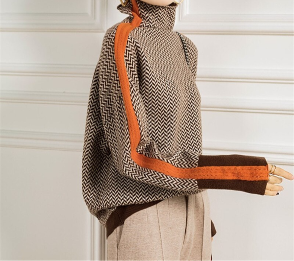 Women's herringbone turtleneck sweater with long sleeves and contrast trim