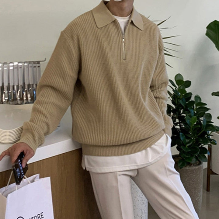 Ribbed quarter-zip sweater with collared neckline
