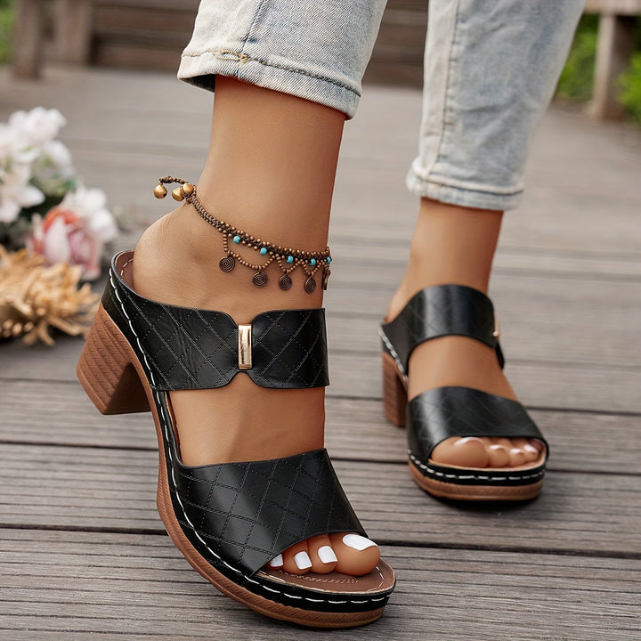 Winona | Women's Classic Elegance, All-Day Comfort