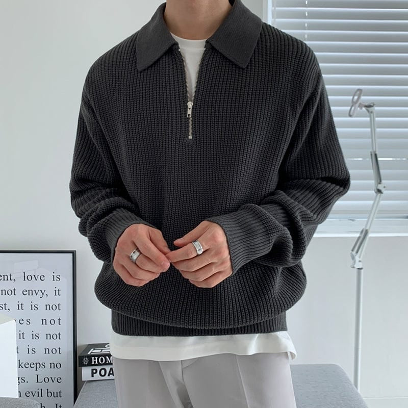 Ribbed quarter-zip sweater with collared neckline