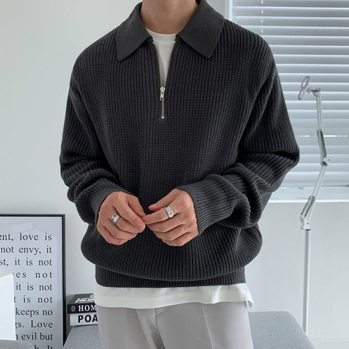 Ribbed quarter-zip sweater with collared neckline