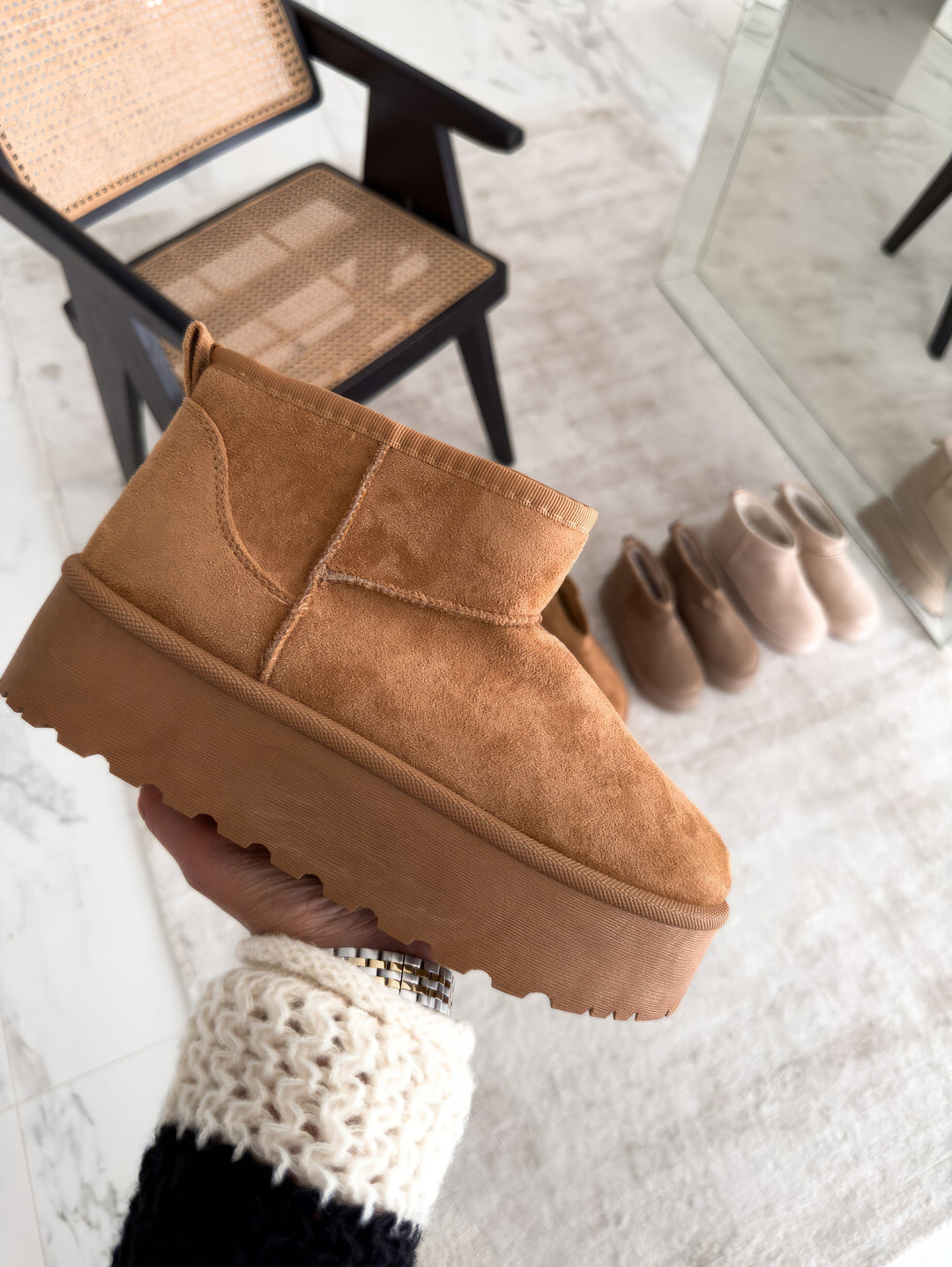 Women's Classic Boots in Caramel | Bellmere