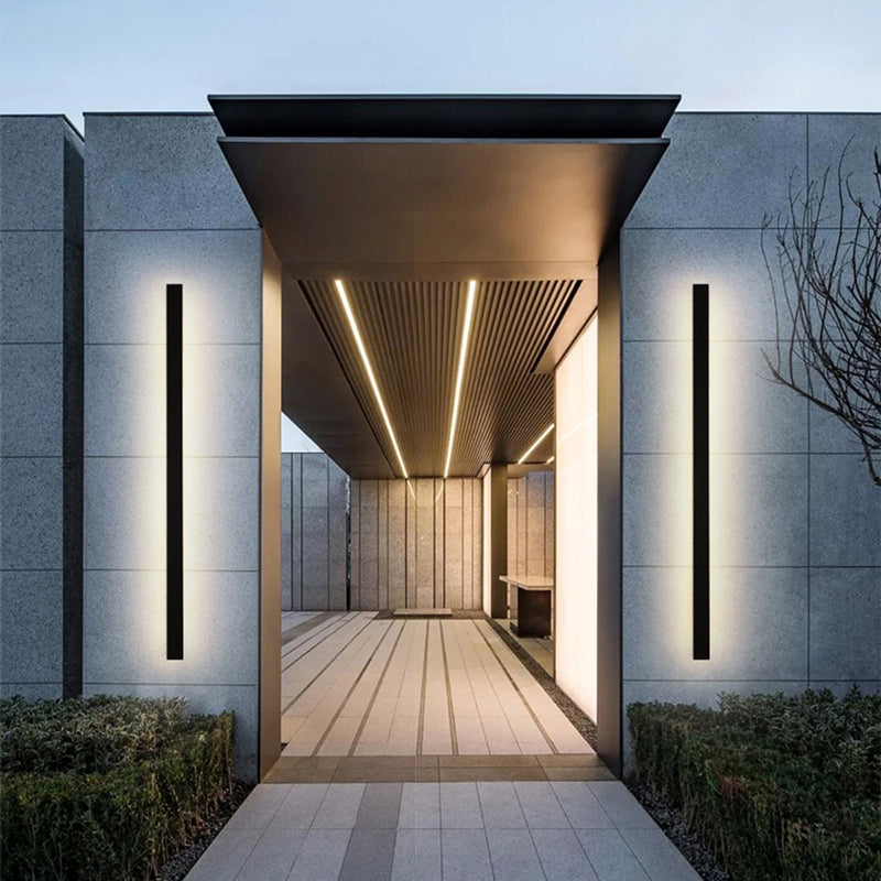 Linear outdoor wall lamp for exterior wall lighting