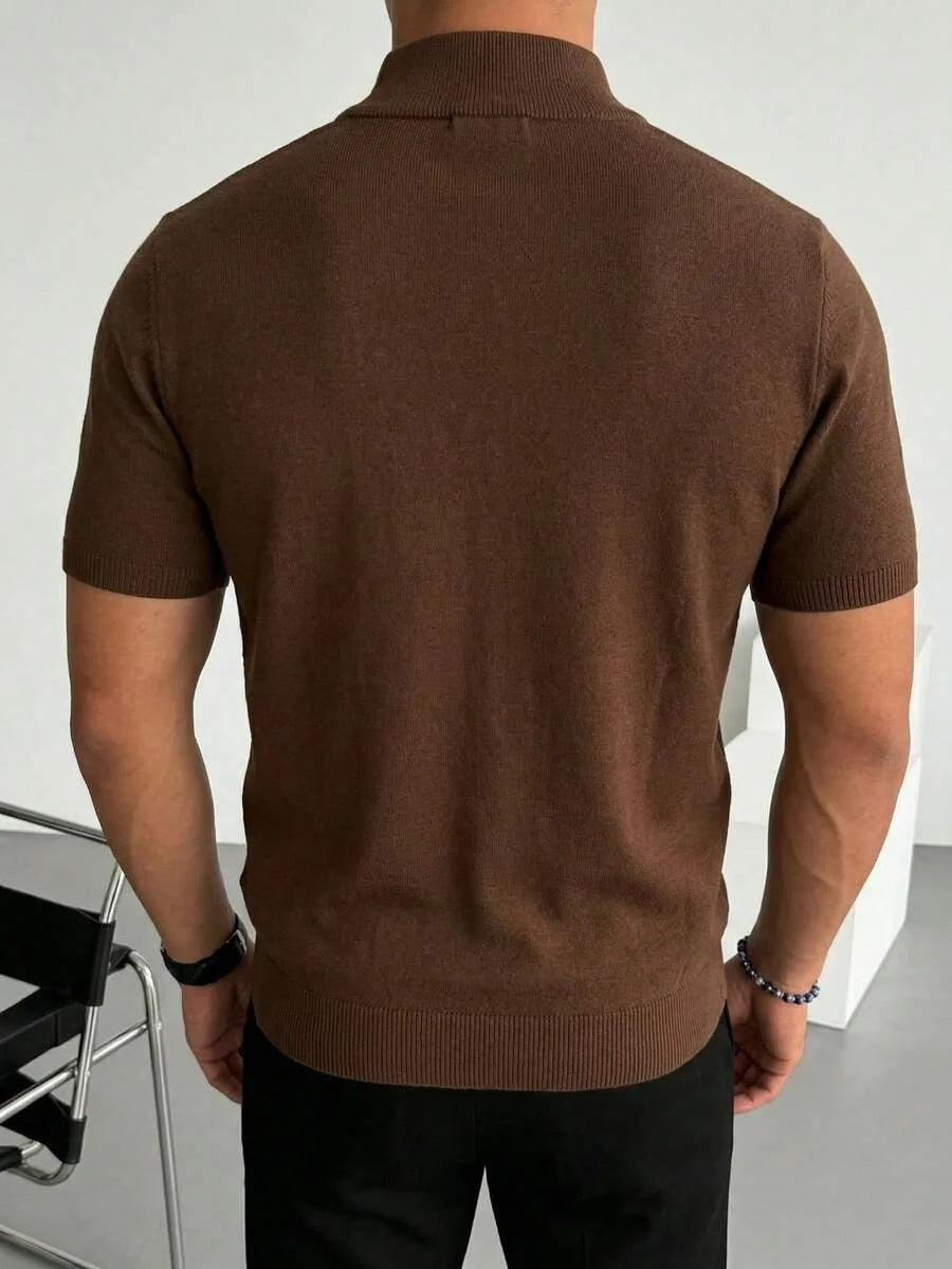 Men's short-sleeve knit polo shirt with raised collar and half-zip front
