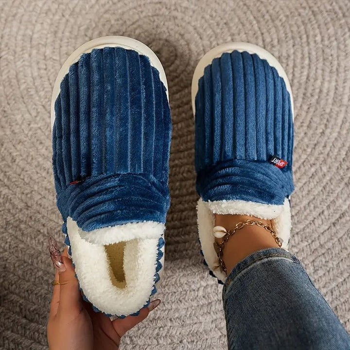 Women's Ultra-Cozy Slippers Shoes in Green - View 21 | Bellmere