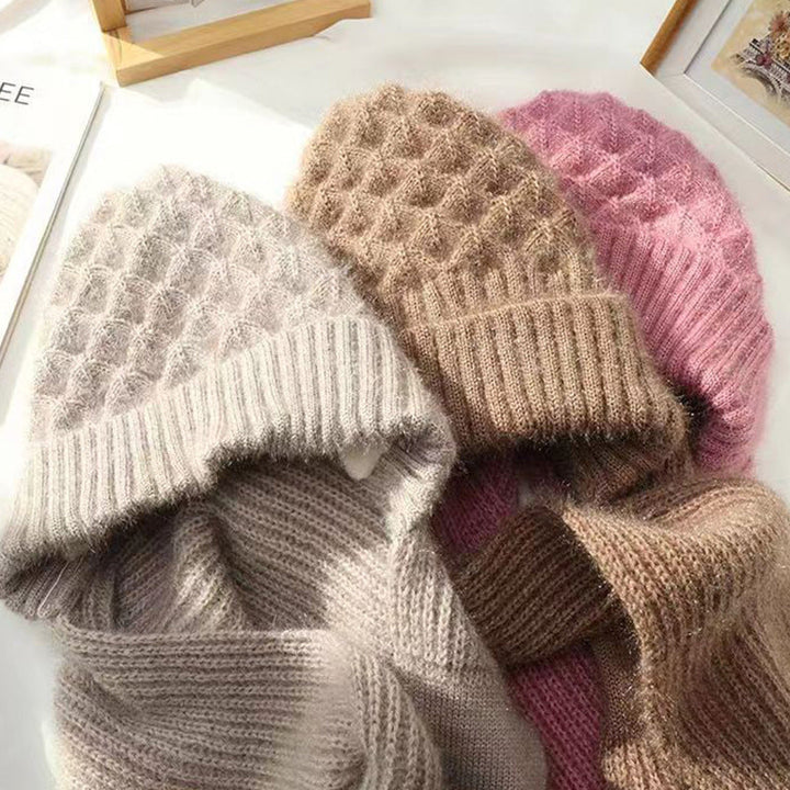 Women's ribbed knit hat and scarf set