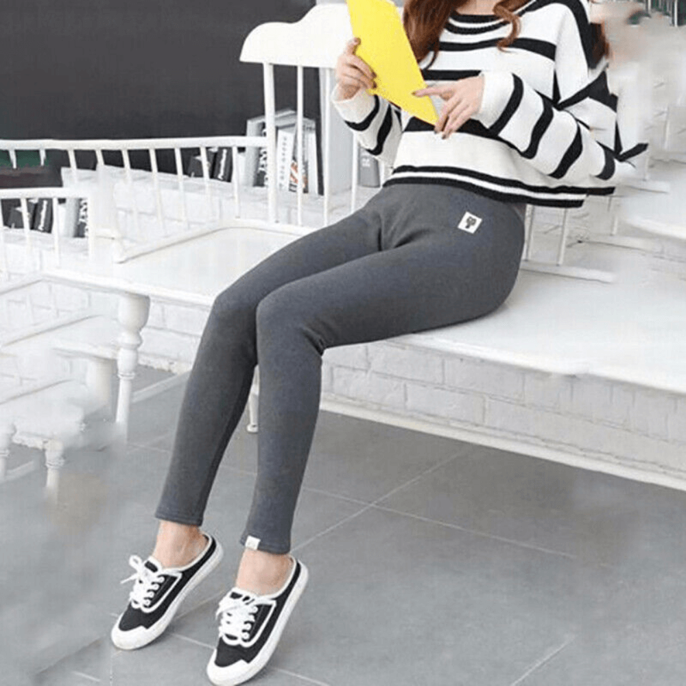 Women's dark fleece-lined leggings with a high waistband