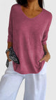 Women's textured V-neck sweater with three-quarter sleeves