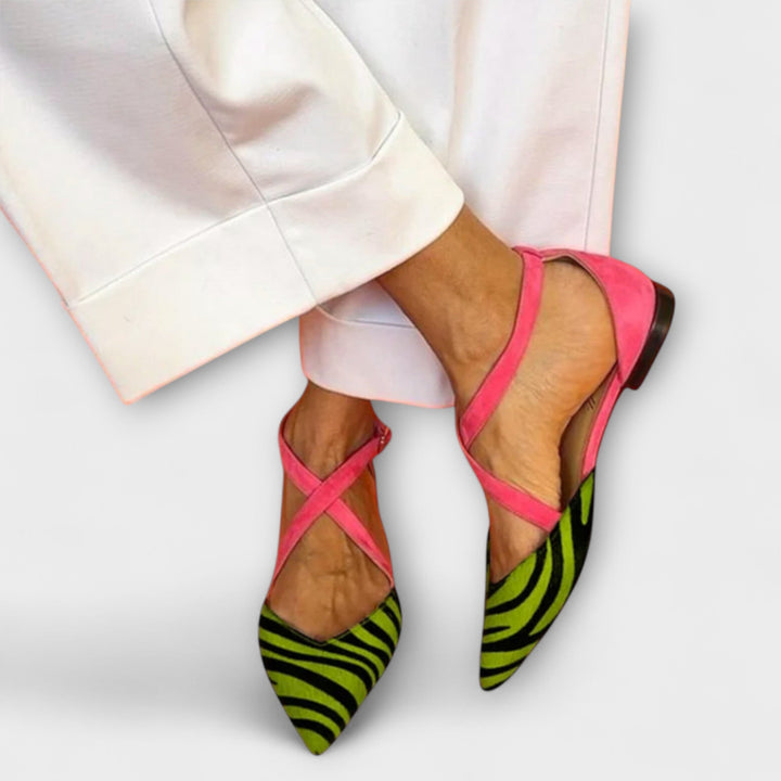 Women's pointed heels with cross straps and zebra pattern