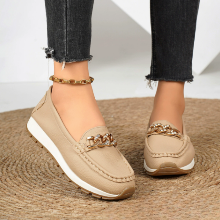 Women's chain detail slip-on loafers with moc toe