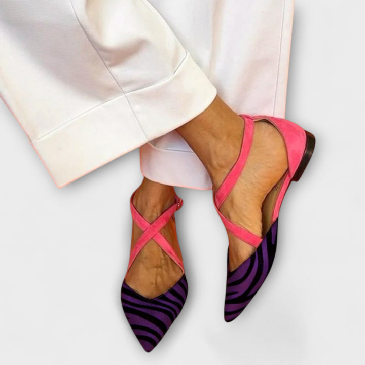 Women's pointed heels with cross straps and zebra pattern