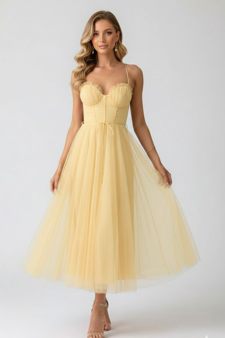 Women's tulle corset dress with sweetheart neckline and layered A-line skirt