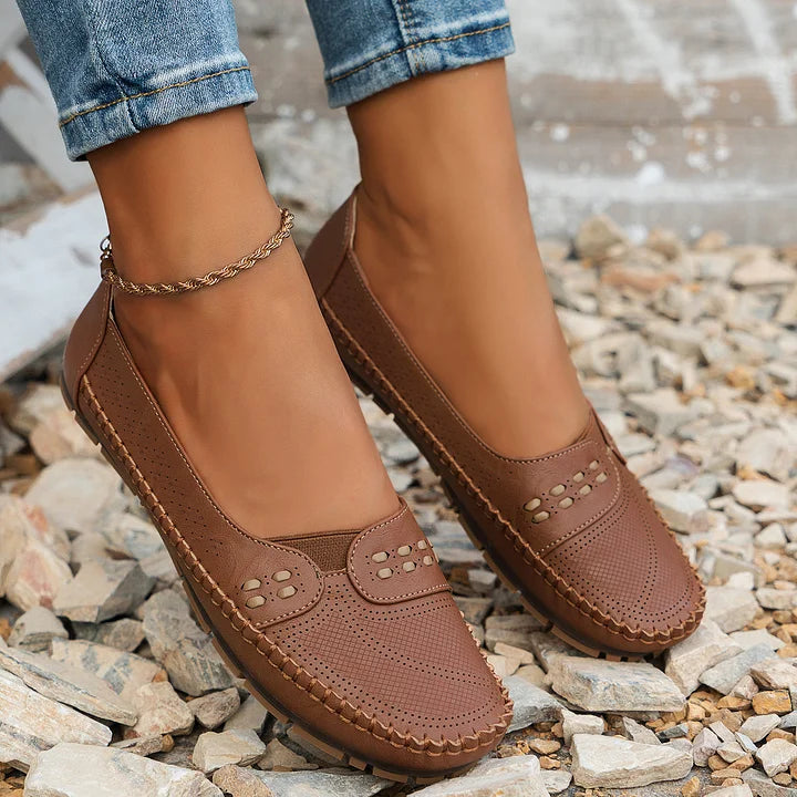 Women's Flats in Beige - View 8 | Bellmere
