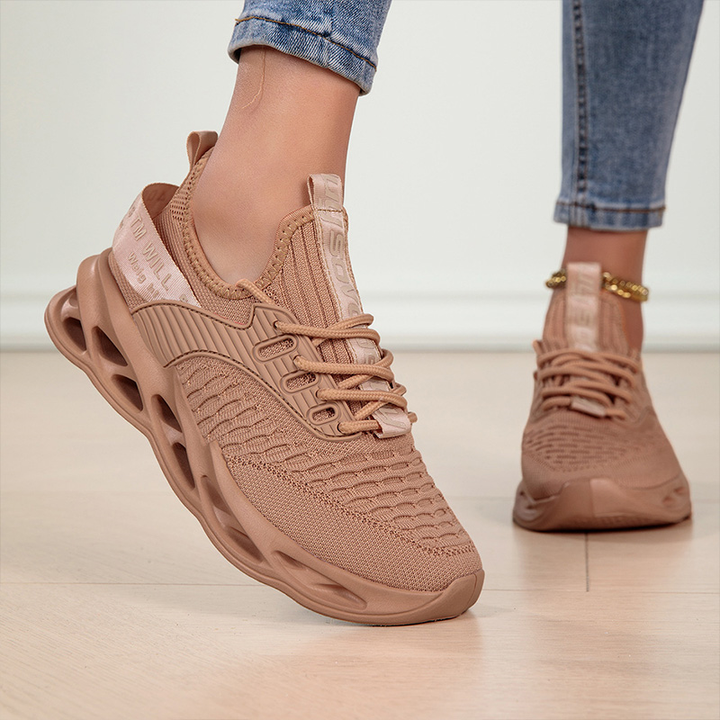 Women's multicolor lace-up sneakers with a sculpted sole