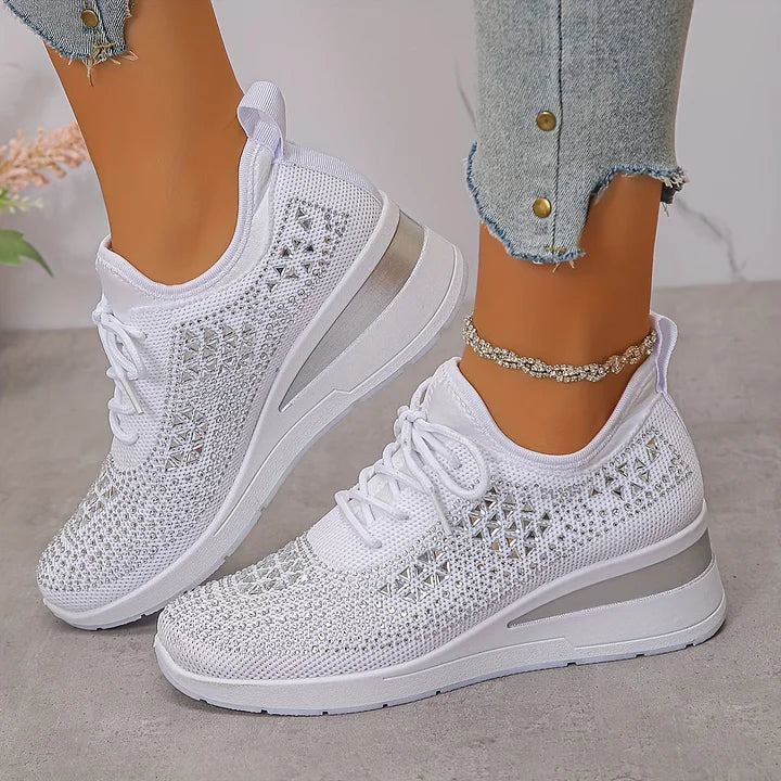 Women's lace-up sneakers with textured geometric side panels