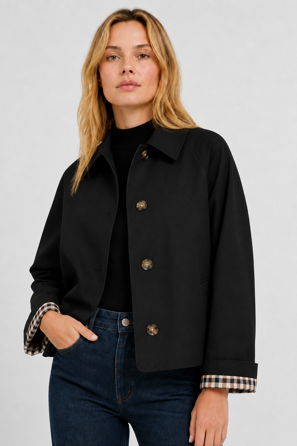 Women's trench jacket with pointed collar, button front and checked cuff lining