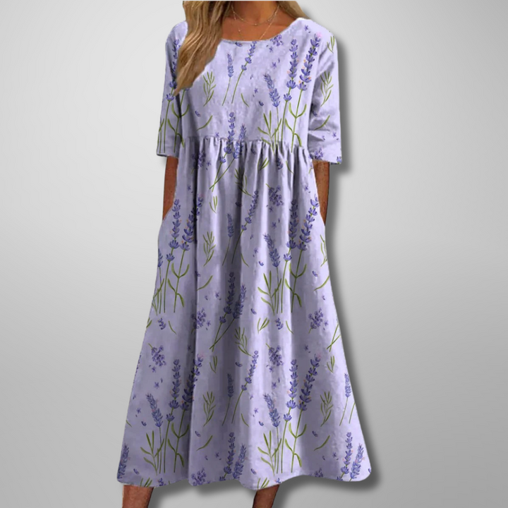 Relaxed Floral Midi Dress in Navy Blue (Almost Sold Out) - View 3 | Bellmere