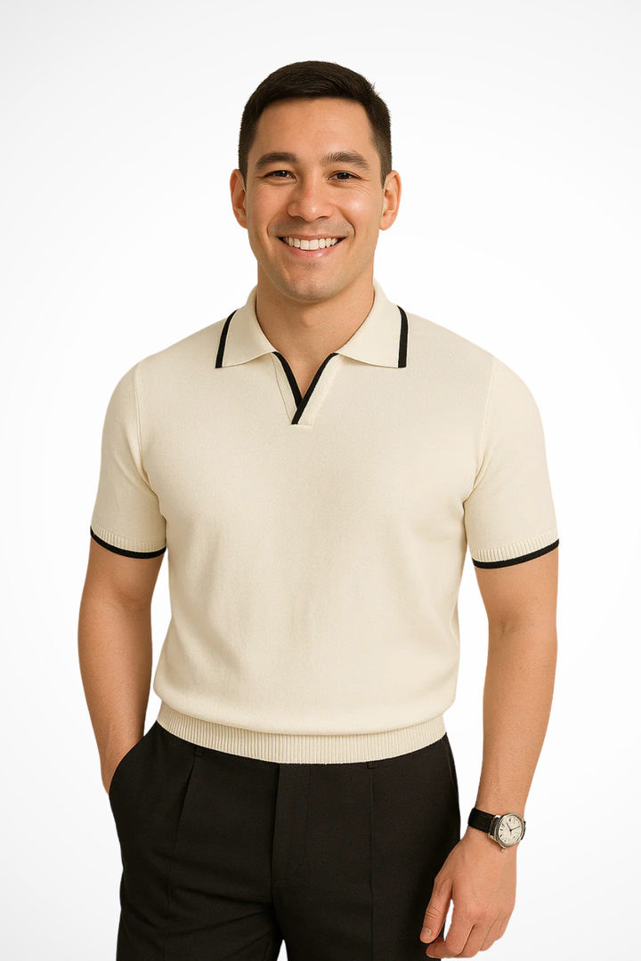Men's slim fit knit polo shirt with contrast collar and sleeve trim