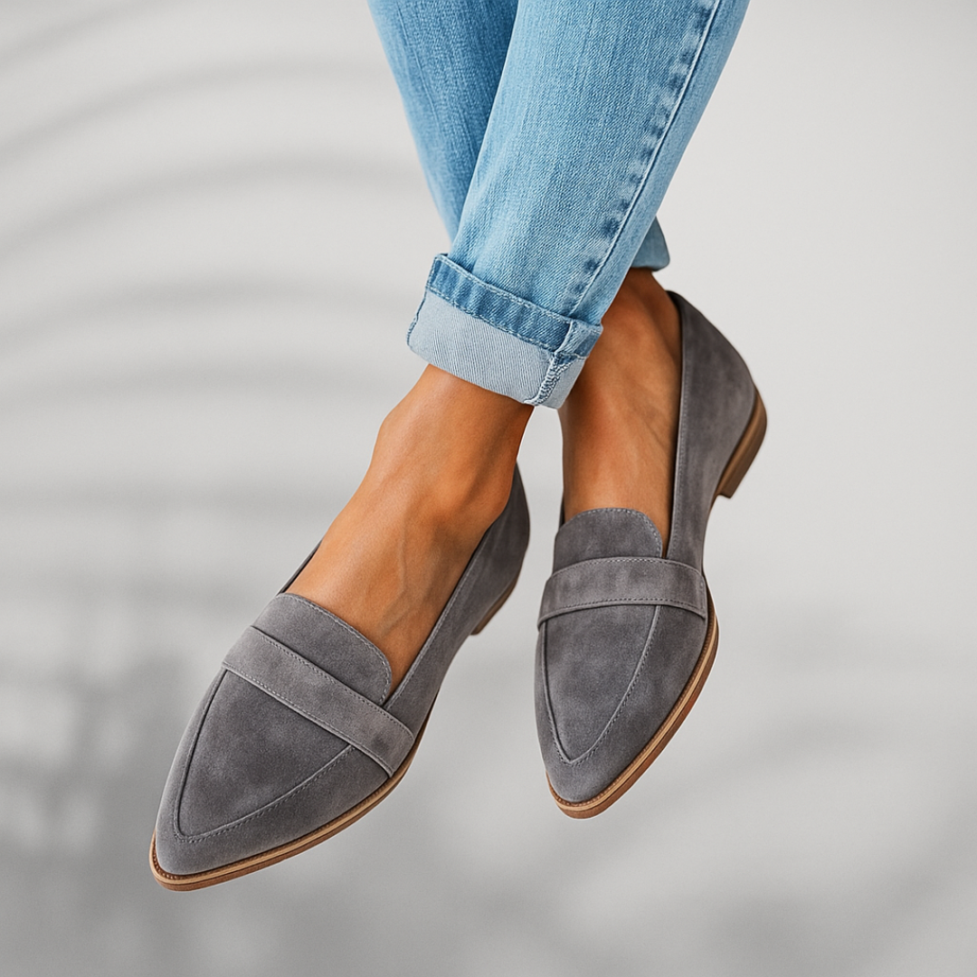 Women's Sleek Toe Loafers in Black - View 2 | Bellmere