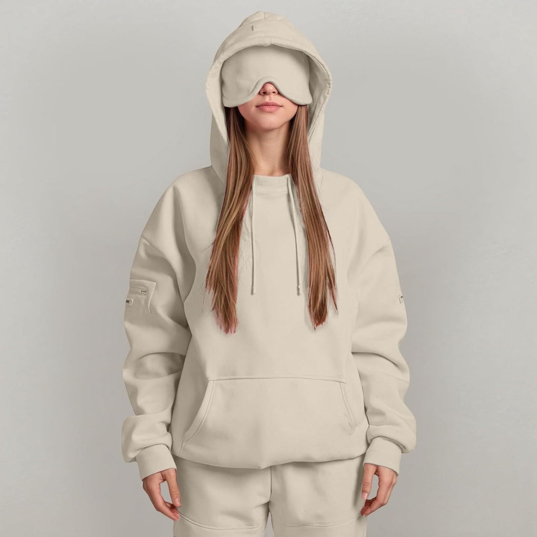 Women's hooded sweatshirt and jogger set with long sleeves and kangaroo pocket