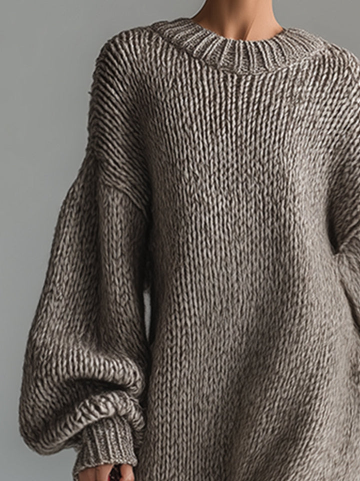 Women's full-length knit dress with crew neck and long balloon sleeves
