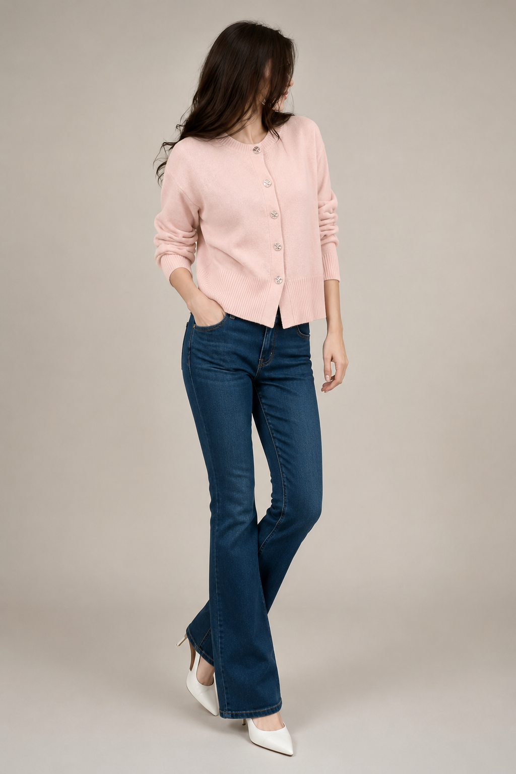 Women's short button-front cardigan with long sleeves and ribbed trims