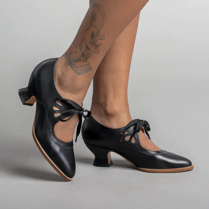 Vintage Pin-Up Heels in Black | Bellmere
