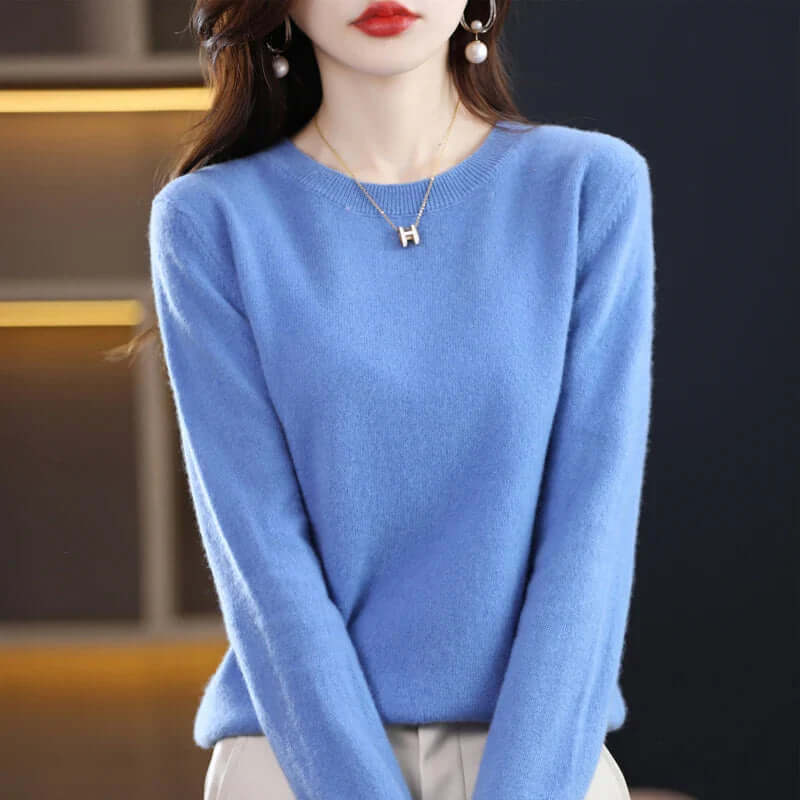 Women's crew neck knitted sweater with long sleeves and ribbed trims
