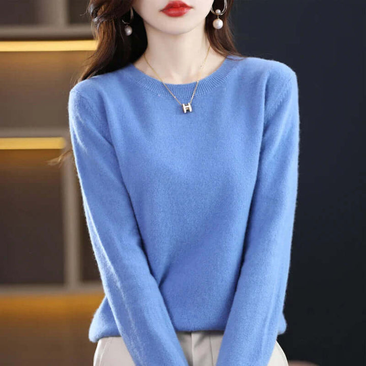Women's crew neck knitted sweater with long sleeves and ribbed trims