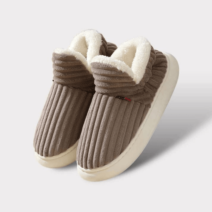 Women's Ultra-Cozy Slippers Shoes in Green - View 9 | Bellmere