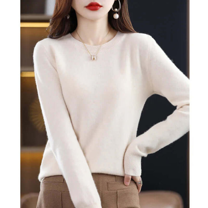 Women's crew neck knitted sweater with long sleeves and ribbed trims