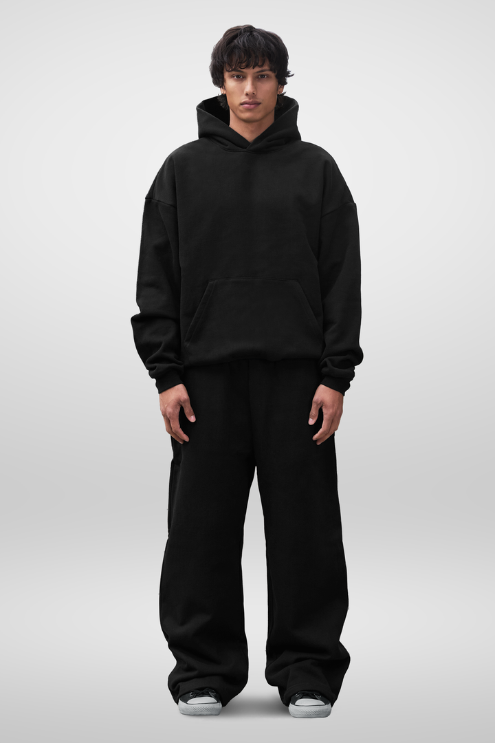 Men's black oversized pullover hoodie with hood and kangaroo pocket