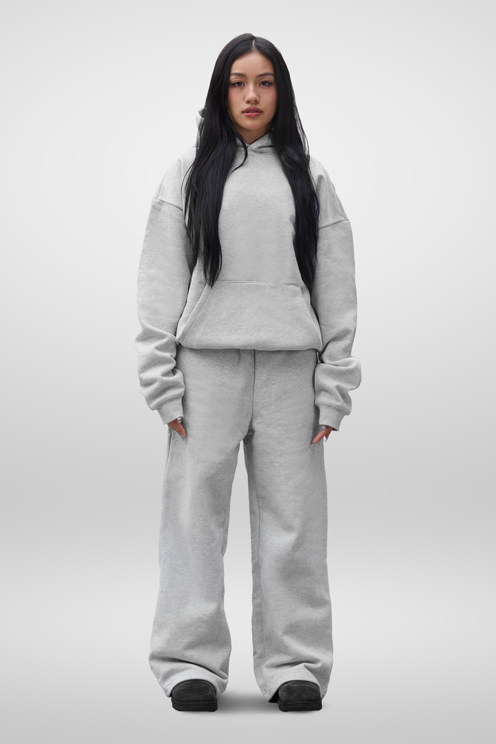 Women's gray oversized pullover hoodie with kangaroo pocket