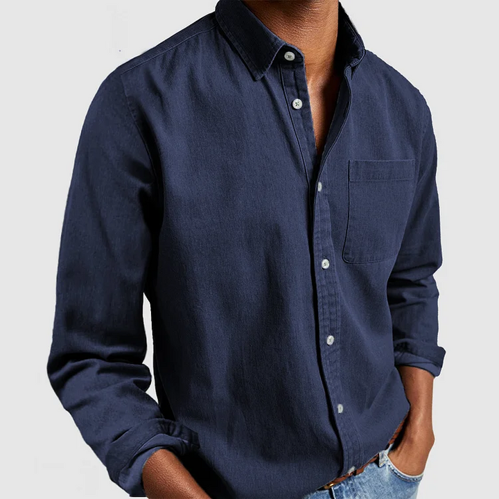 Men's long-sleeve button-down shirt with chest pocket