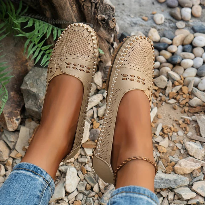Women's Flats in Beige - View 6 | Bellmere