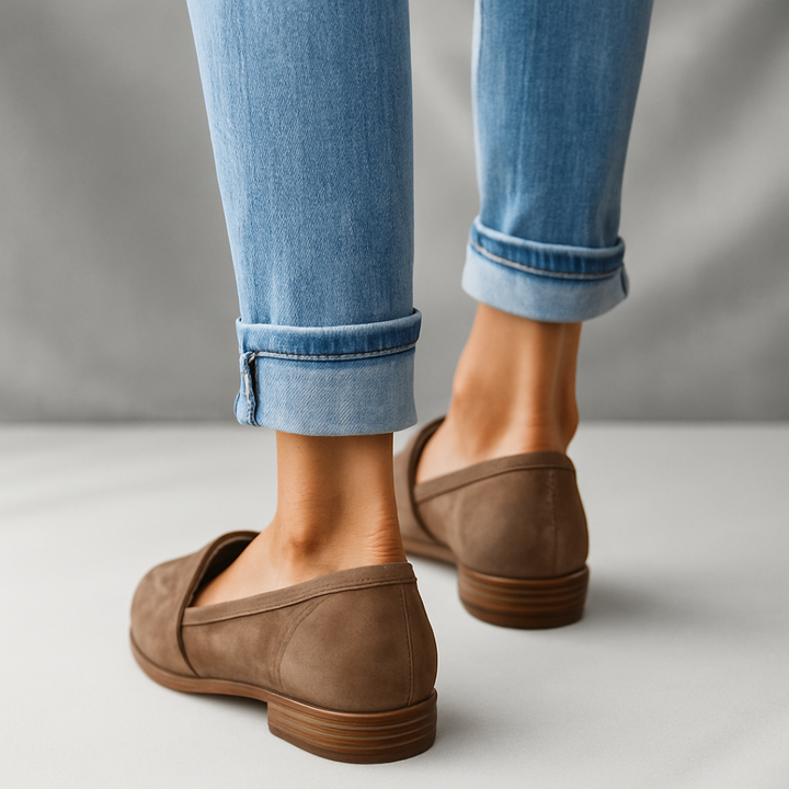 Women's Sleek Toe Loafers in Black - View 6 | Bellmere