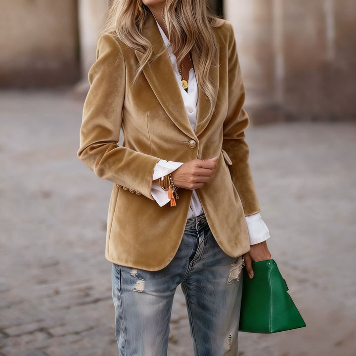 Women's tailored blazer with notched lapels, long sleeves and single-button front