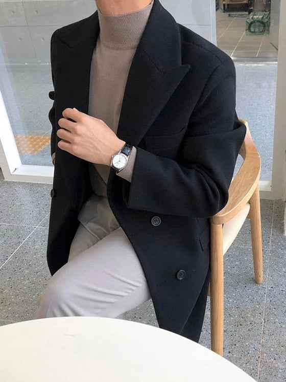 Women's long double-breasted overcoat with notched lapels and pockets