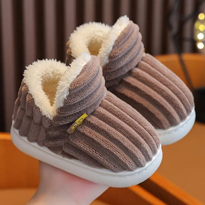 Women's Ultra-Cozy Slippers Shoes in Green - View 18 | Bellmere
