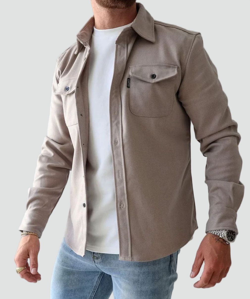 Men's long-sleeve shirt jacket with pointed collar, button front and flap chest pockets