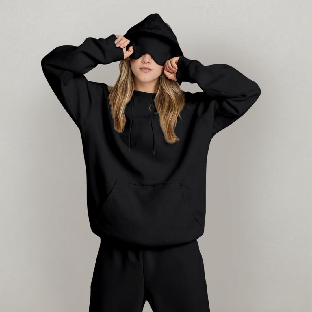 Women's hooded sweatshirt and jogger set with long sleeves and kangaroo pocket