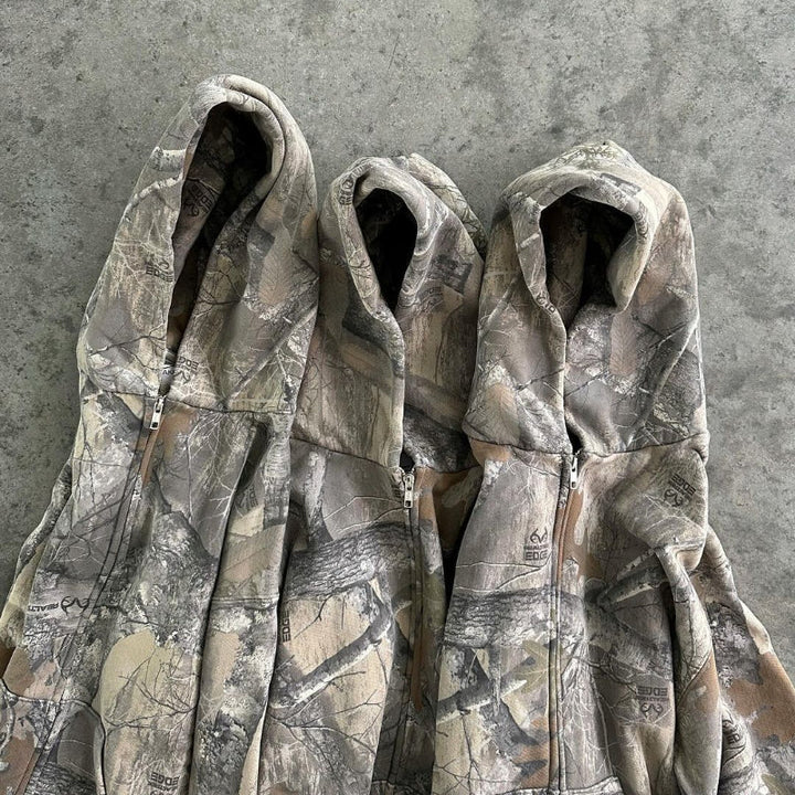 Unisex camouflage full-zip hoodie with fixed hood and long sleeves