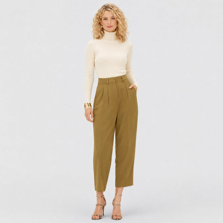 Women's ribbed turtleneck jumper with long sleeves