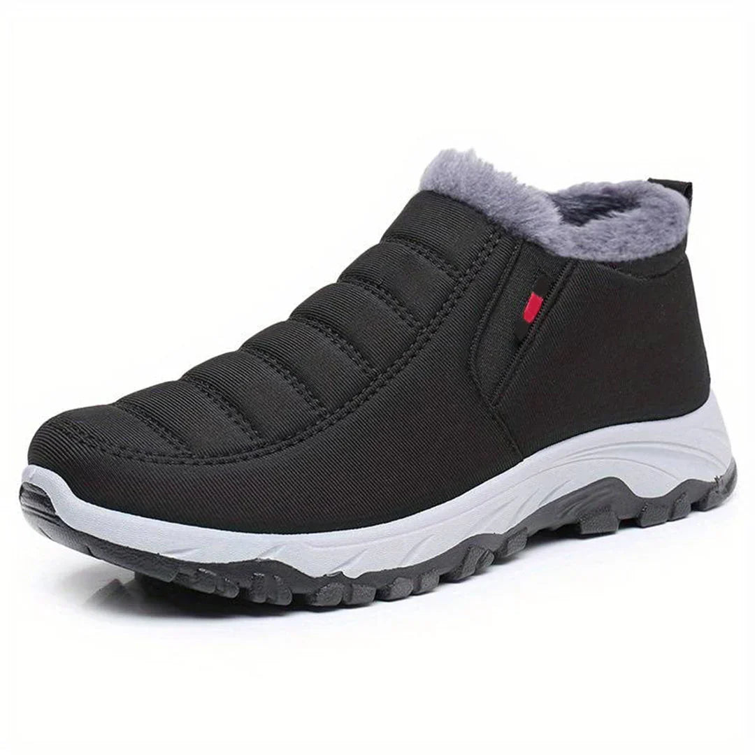 Men's ankle boots with padded upper, fur-look lining and lugged sole
