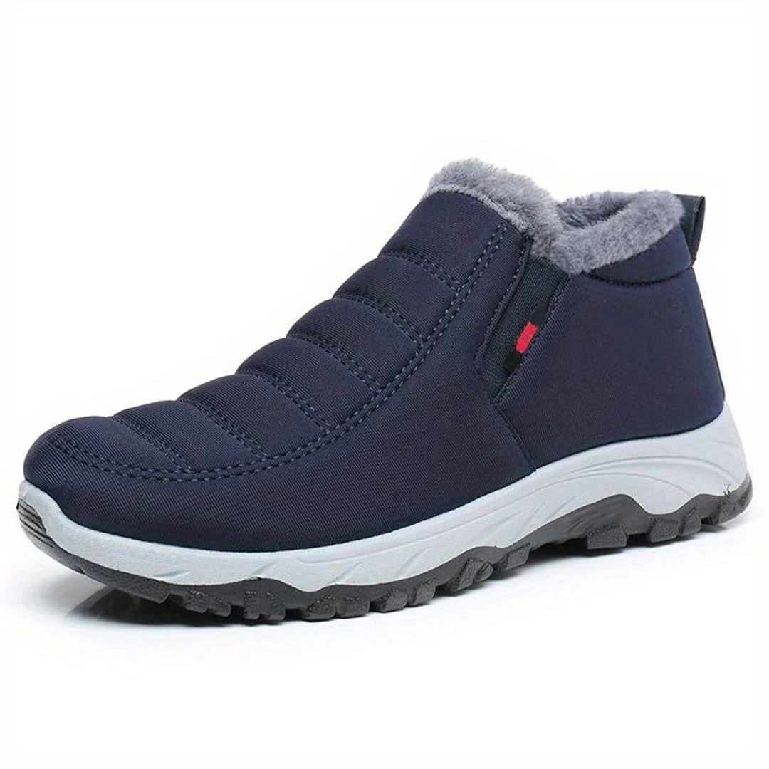 Men's ankle boots with padded upper, fur-look lining and lugged sole