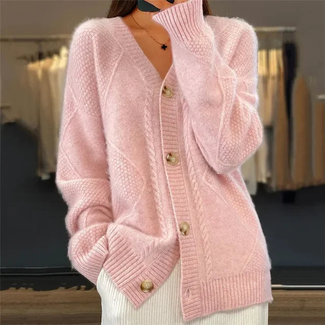 Women's cable knit cardigan with V-neck, buttons and front pockets