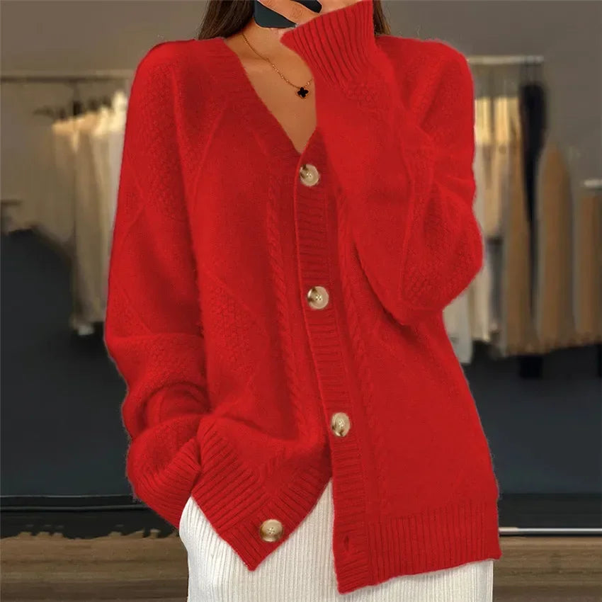 Women's cable knit cardigan with V-neck, buttons and front pockets