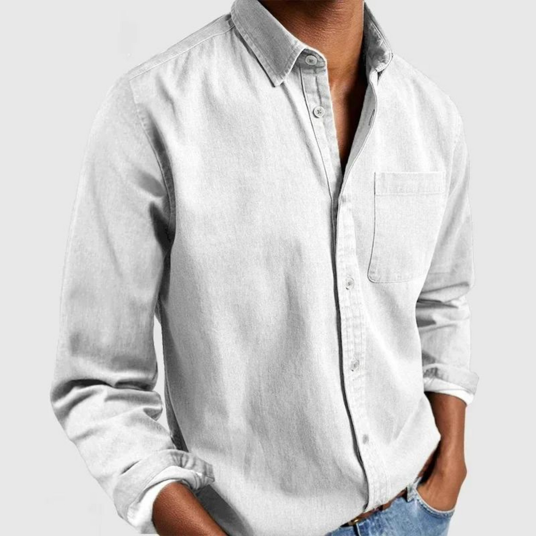 Men's long-sleeve button-down shirt with chest pocket