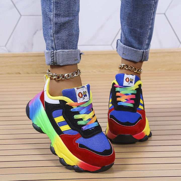 Women's Sneakers Shoes in Black - View 3 | Bellmere